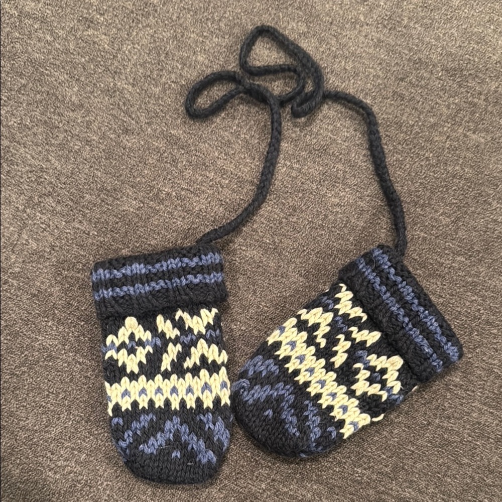 Cozy Knit Kids Mittens